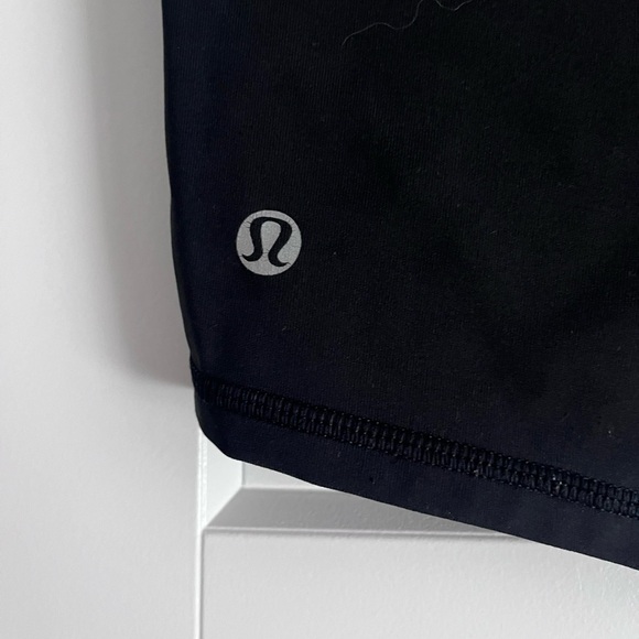 LULU LEMON | Shorts - Picture 8 of 8